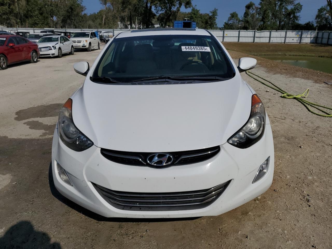 2013 Hyundai Elantra - Image 5