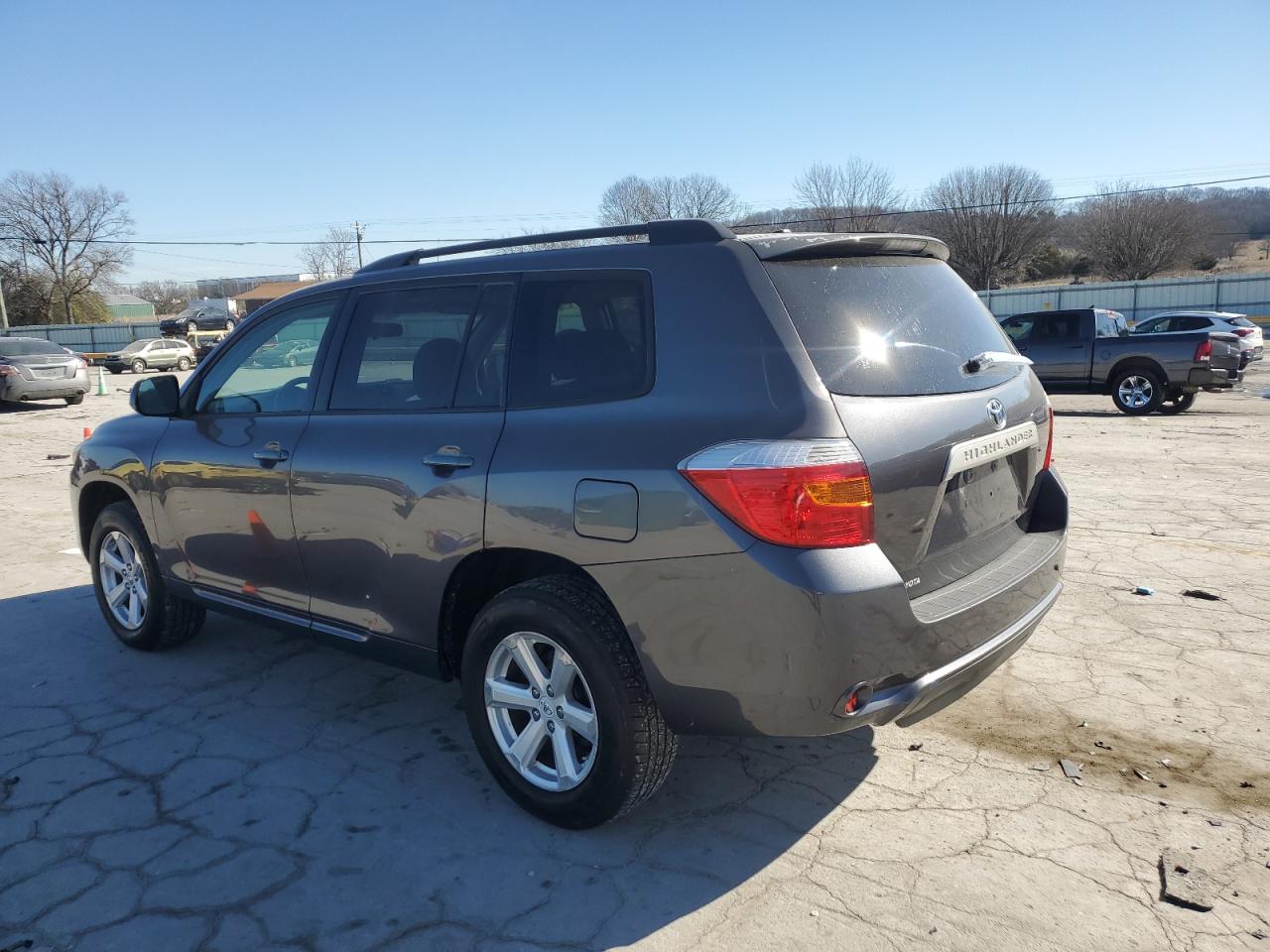 2010 Toyota Highlander - Image 2