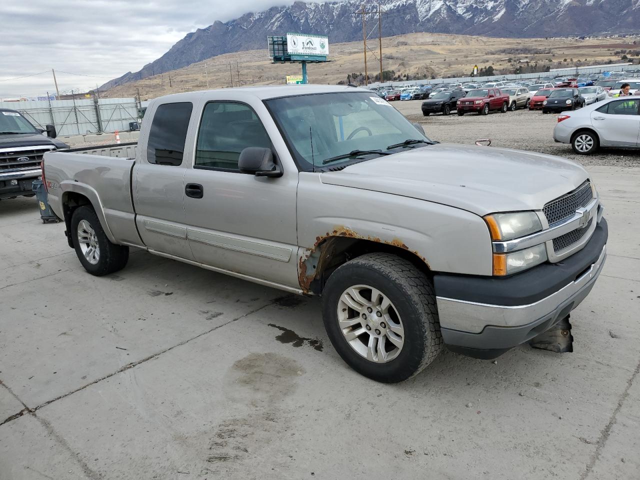 2005 Chevrolet Silverado - Image 4