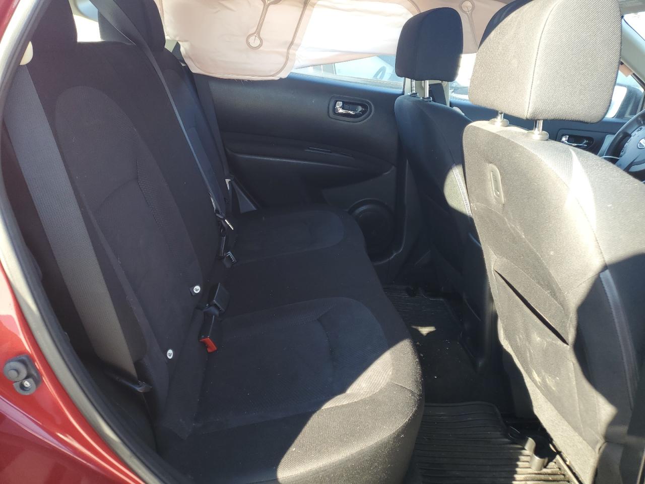 2015 Nissan Rogue - Image 11