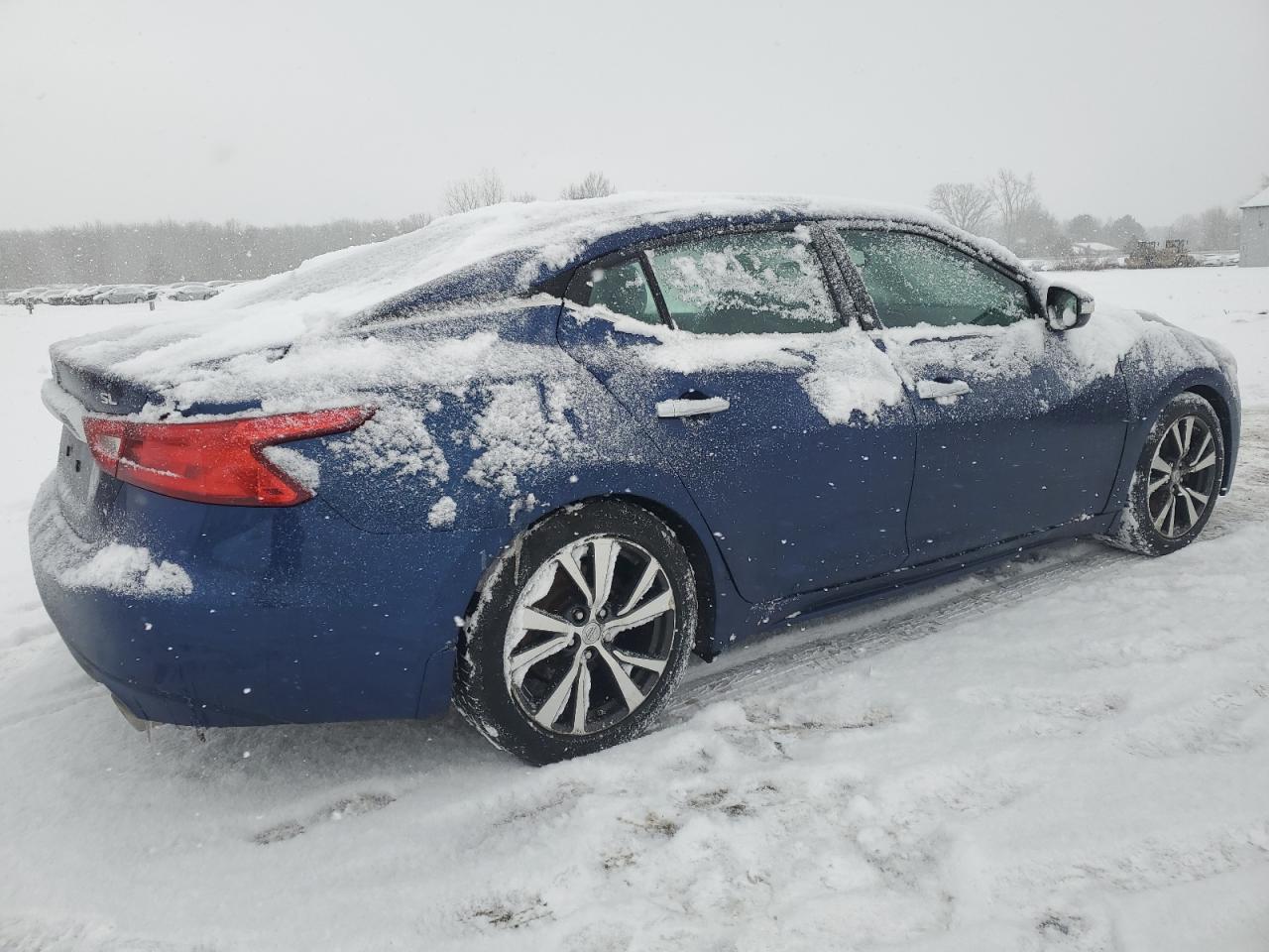 2016 Nissan Maxima - Image 3