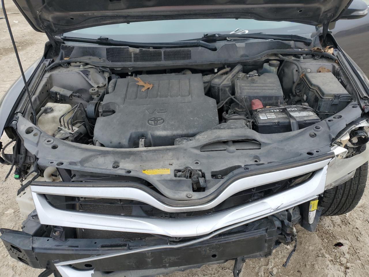 2015 Toyota Venza - Image 13