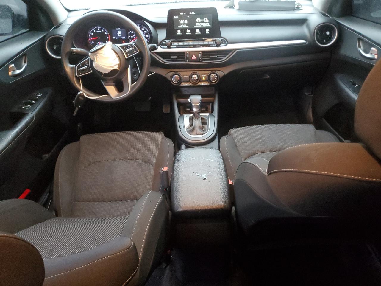 2020 Kia Forte - Image 8