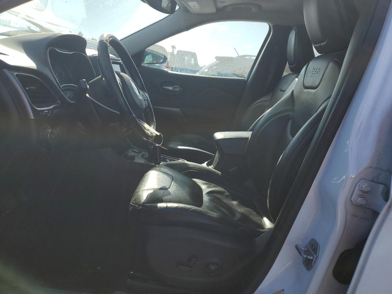 2020 Jeep Grand Cherokee - Image 7