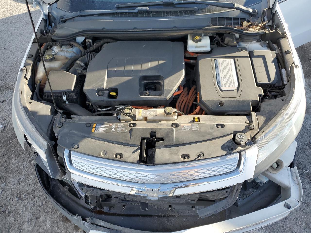 2014 Chevrolet Volt - Image 12