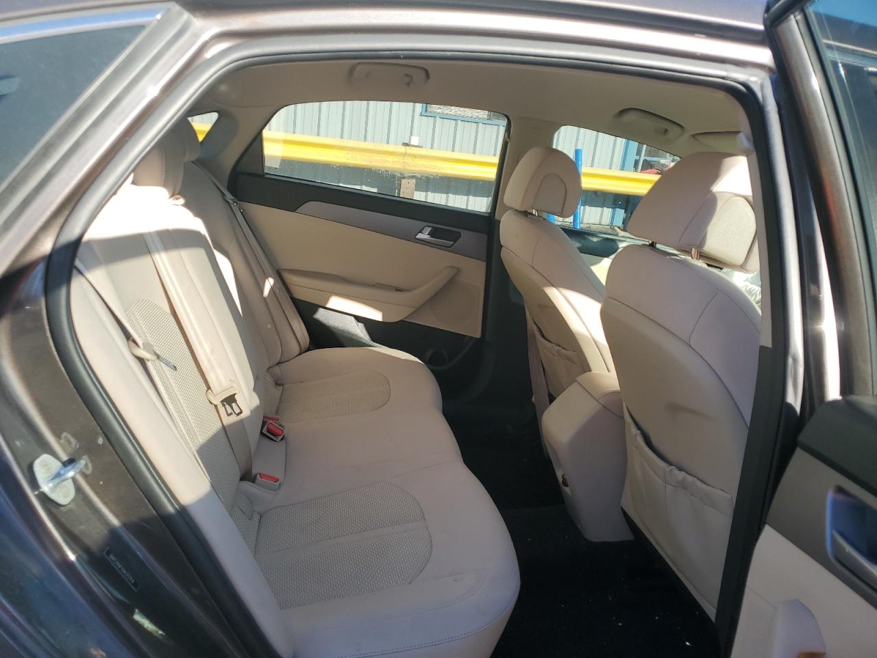 2016 Hyundai Sonata - Image 11