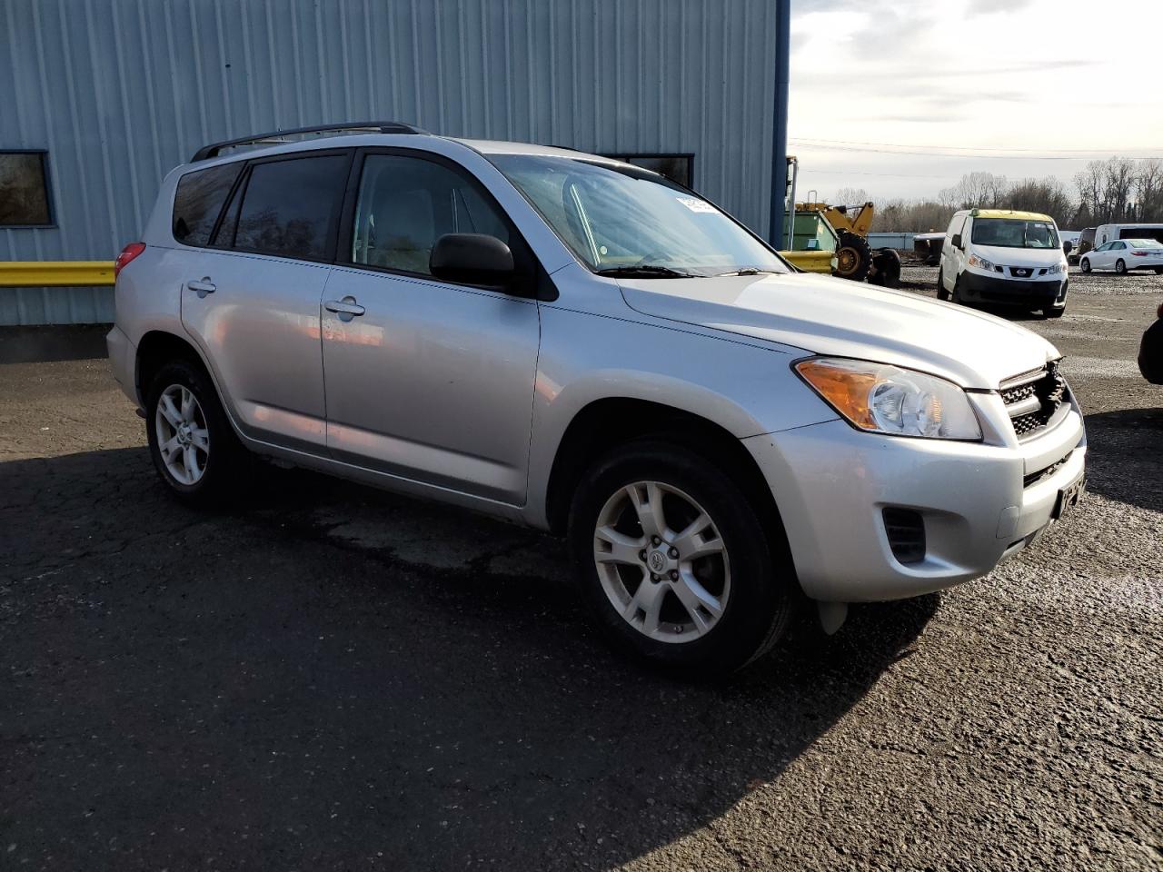 2012 Toyota RAV 4 - Image 4