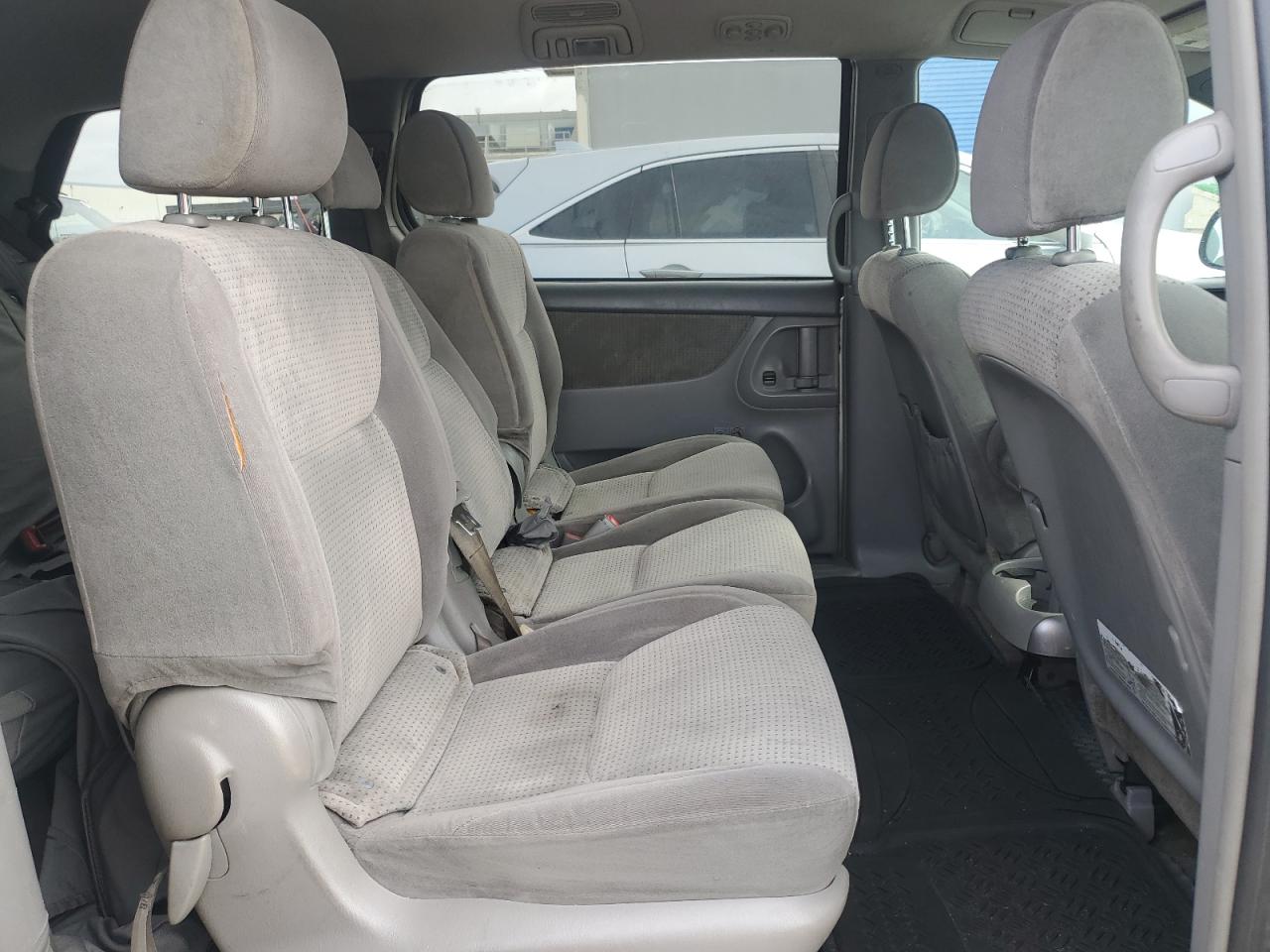 2008 Toyota Sienna - Image 11