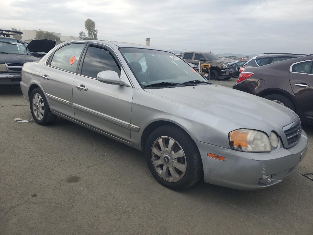 2004 Kia Optima - Image 4
