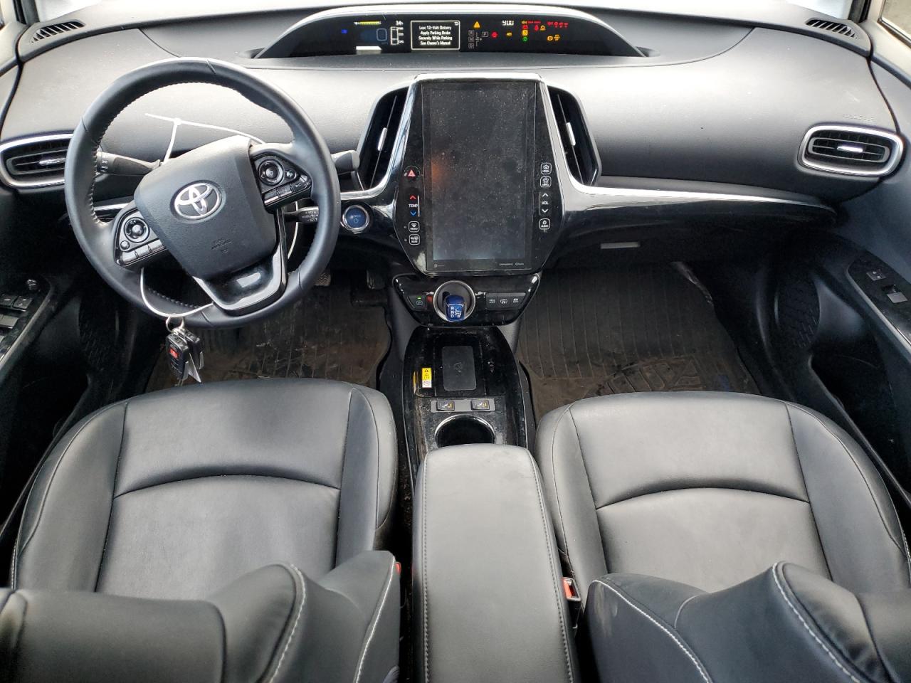 2020 Toyota Prius - Image 8