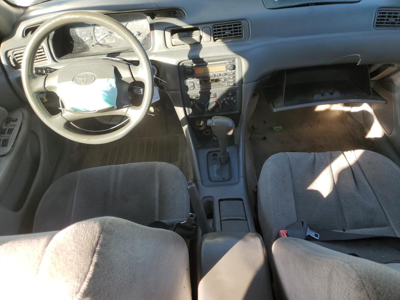 2000 Toyota Camry - Image 8