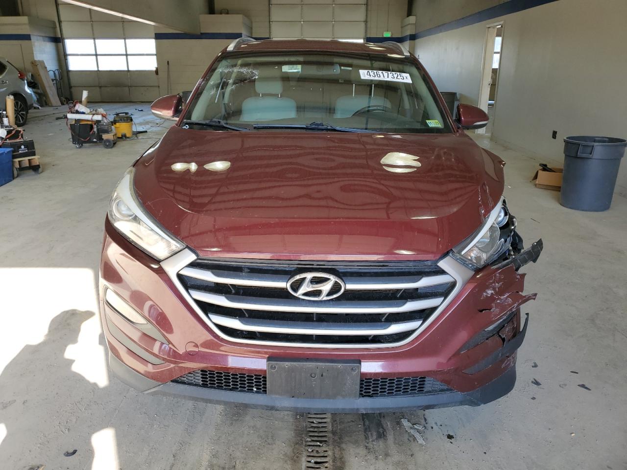 2017 Hyundai Tucson - Image 5