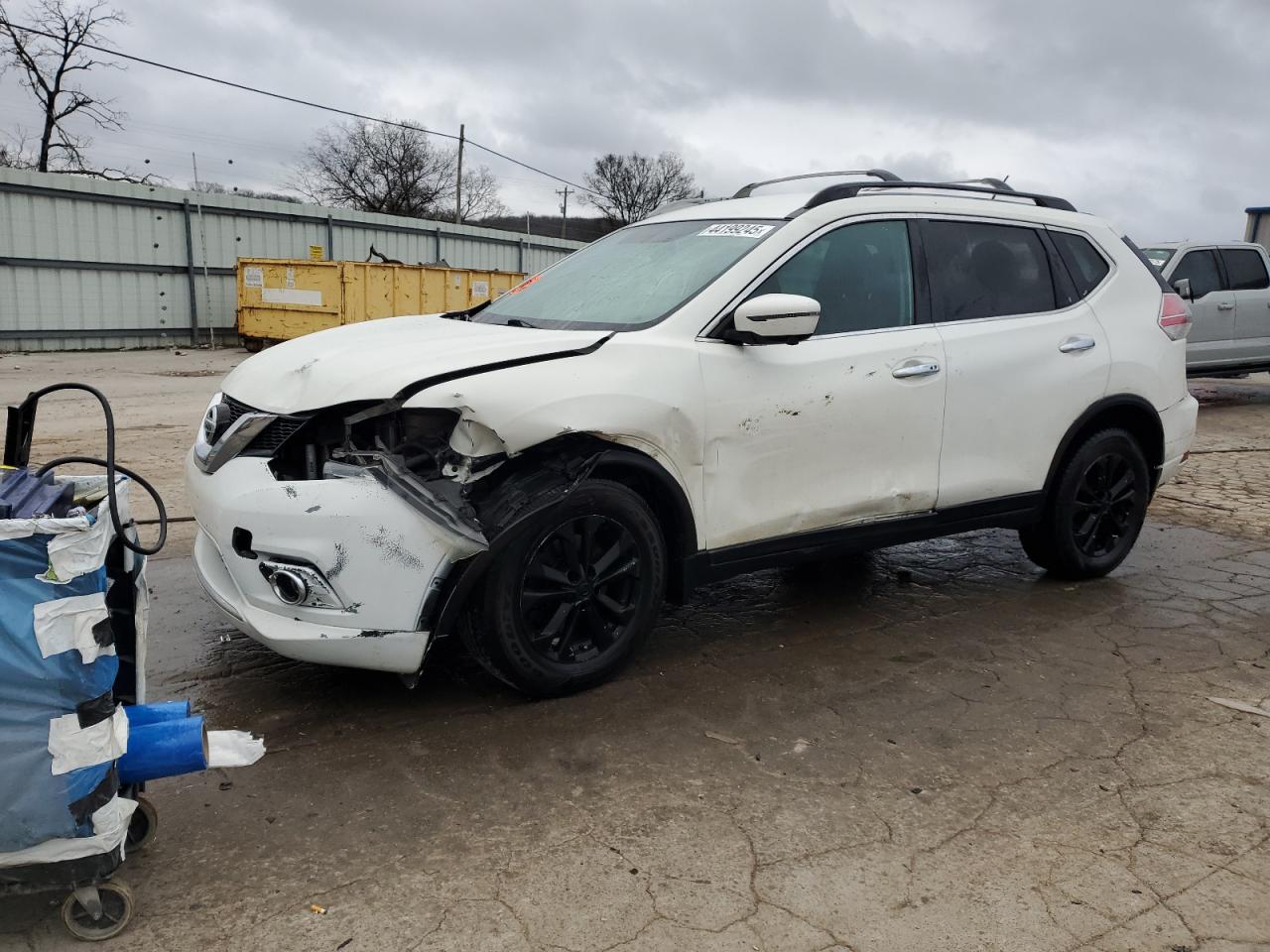 2016 Nissan Rogue - Image 1