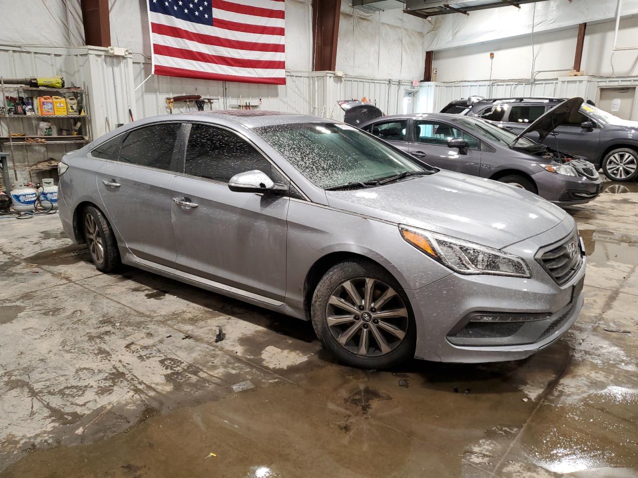 2017 Hyundai Sonata - Image 4