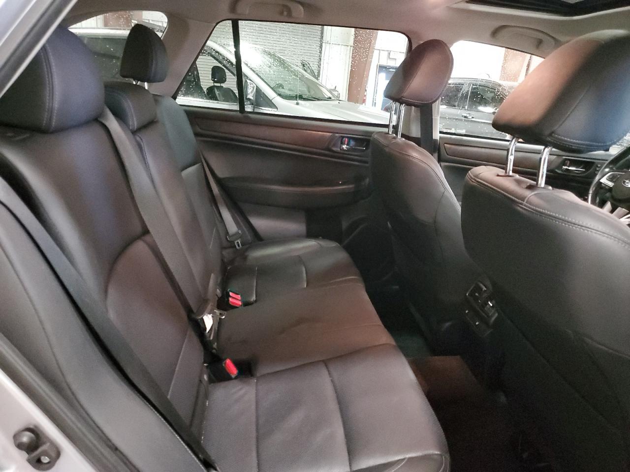 2015 Subaru Outback - Image 11