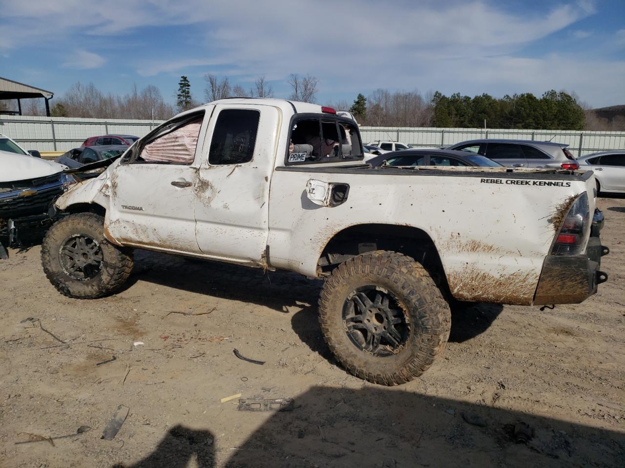 2011 Toyota Tacoma - Image 2