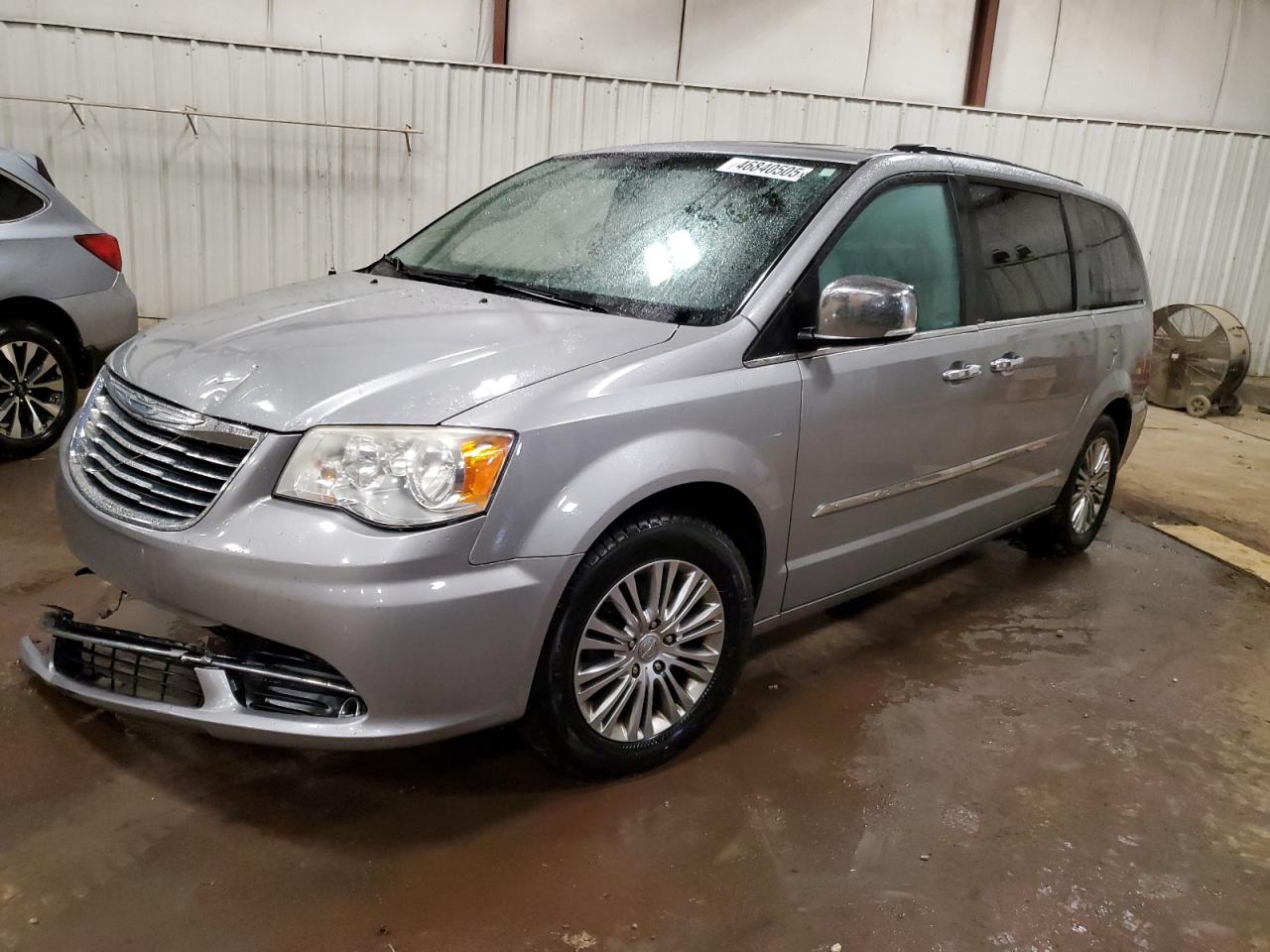 2014 Chrysler Town & Country - Image 1