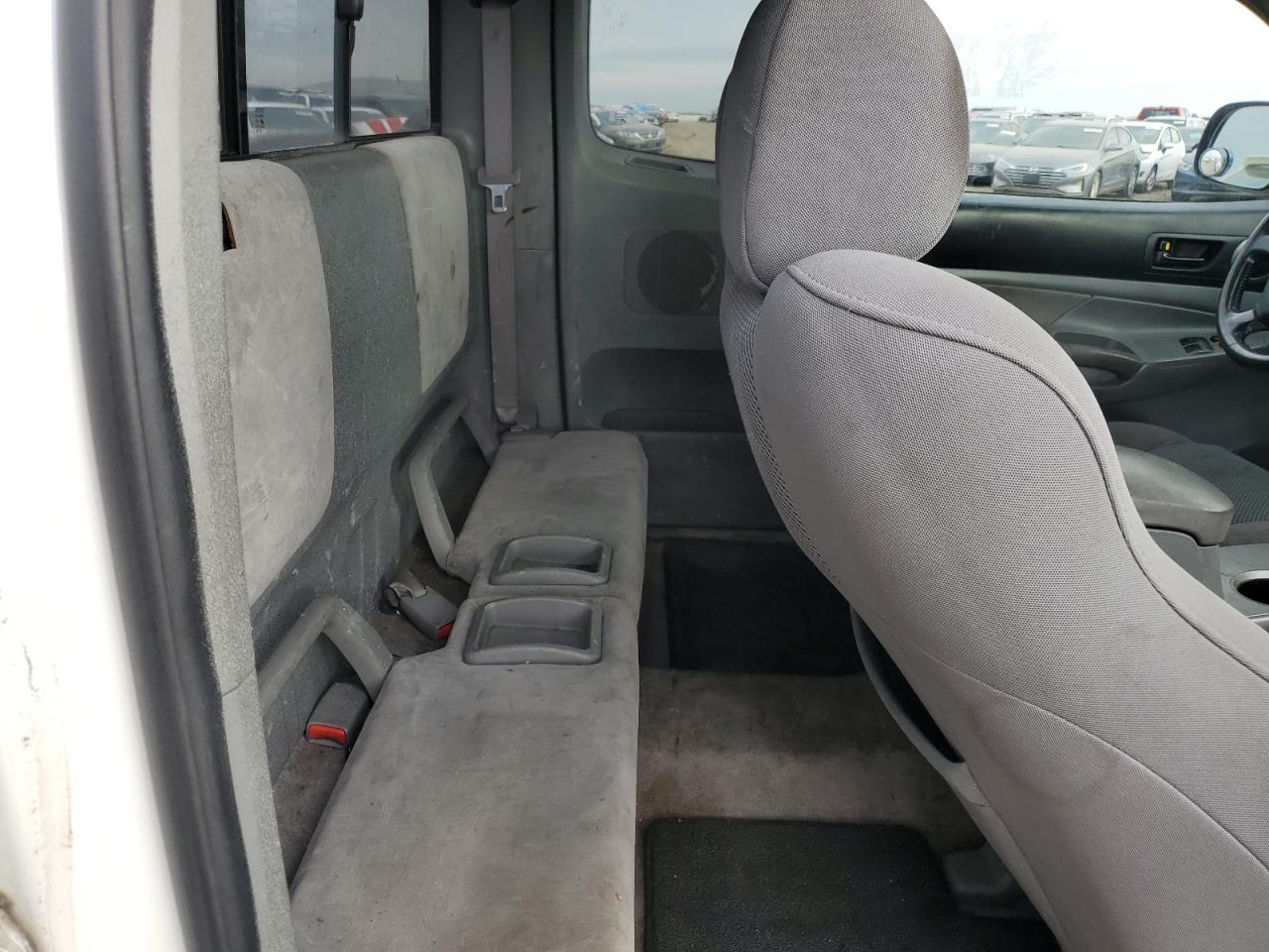 2006 Toyota Tacoma - Image 10