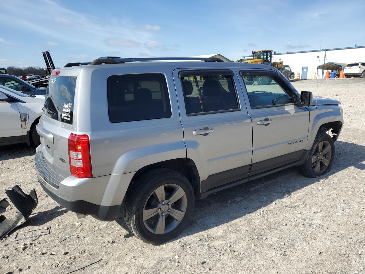 2017 Jeep Liberty (Patriot) - Image 3