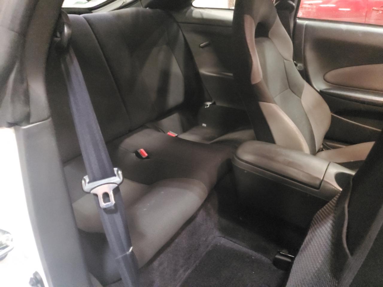 2003 Toyota Celica - Image 10