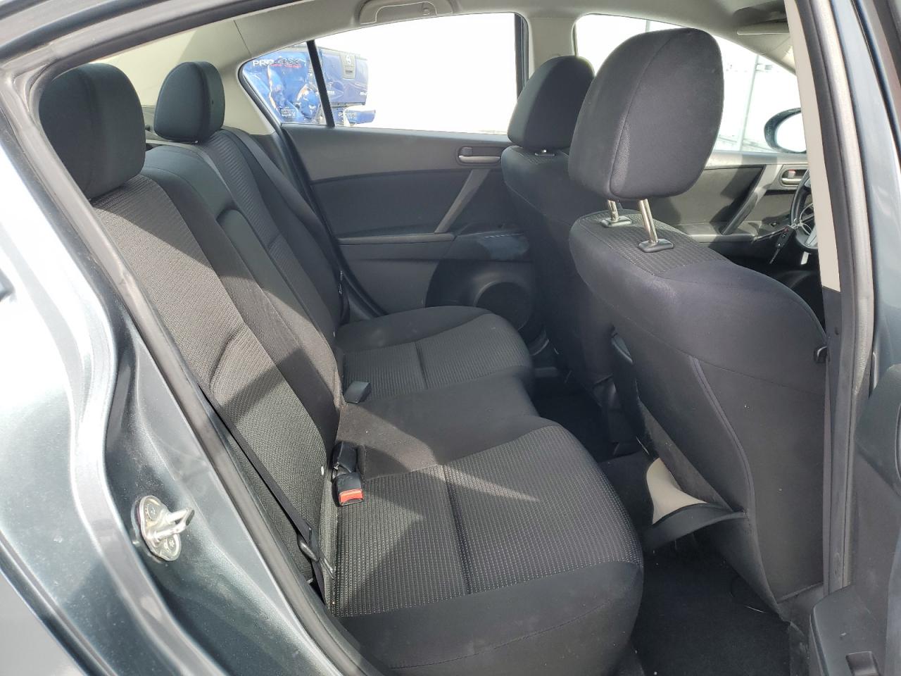 2012 Mazda 3 - Image 10