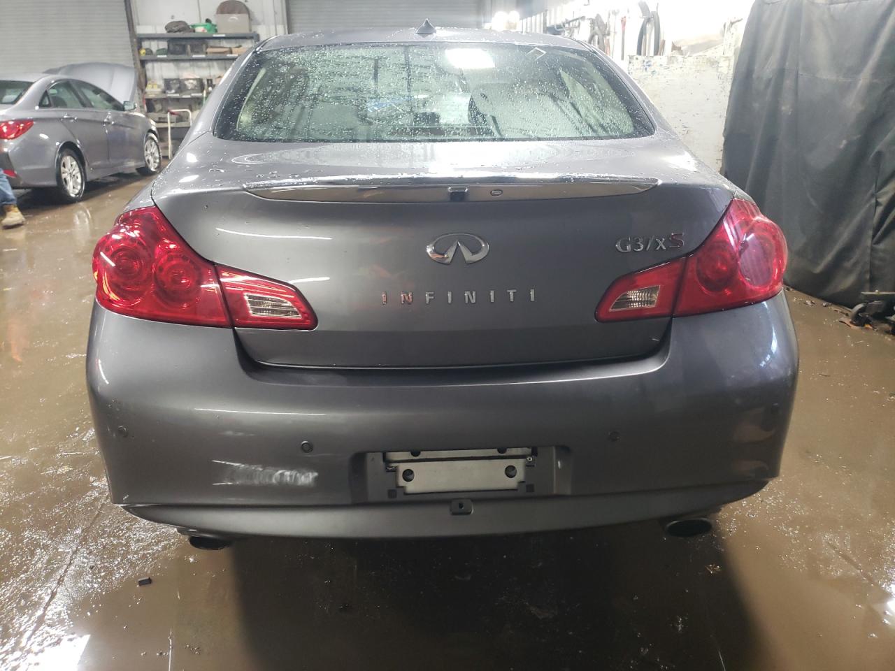 2013 Infiniti G - Image 6