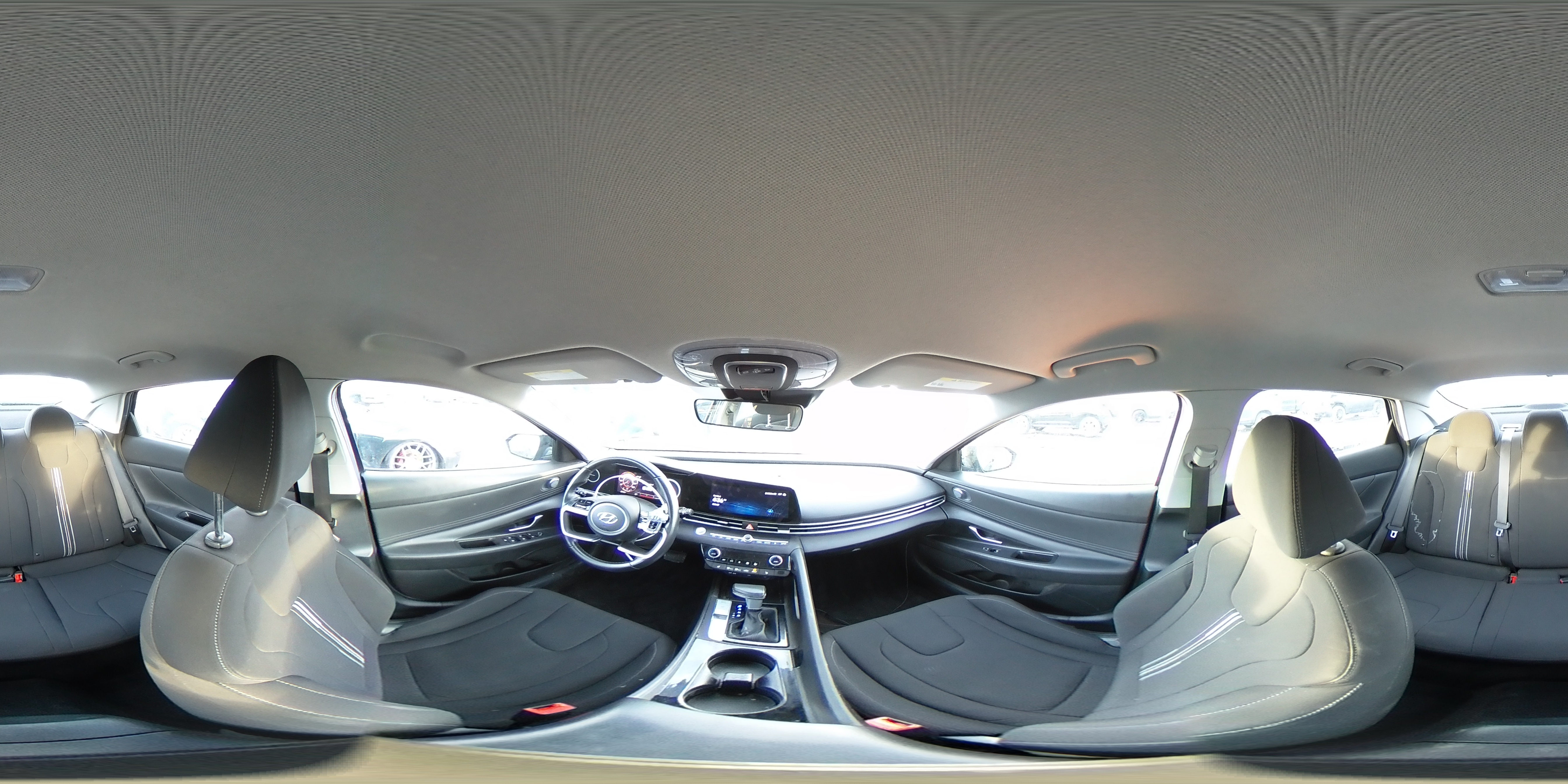 2023 Hyundai Elantra - Image 15