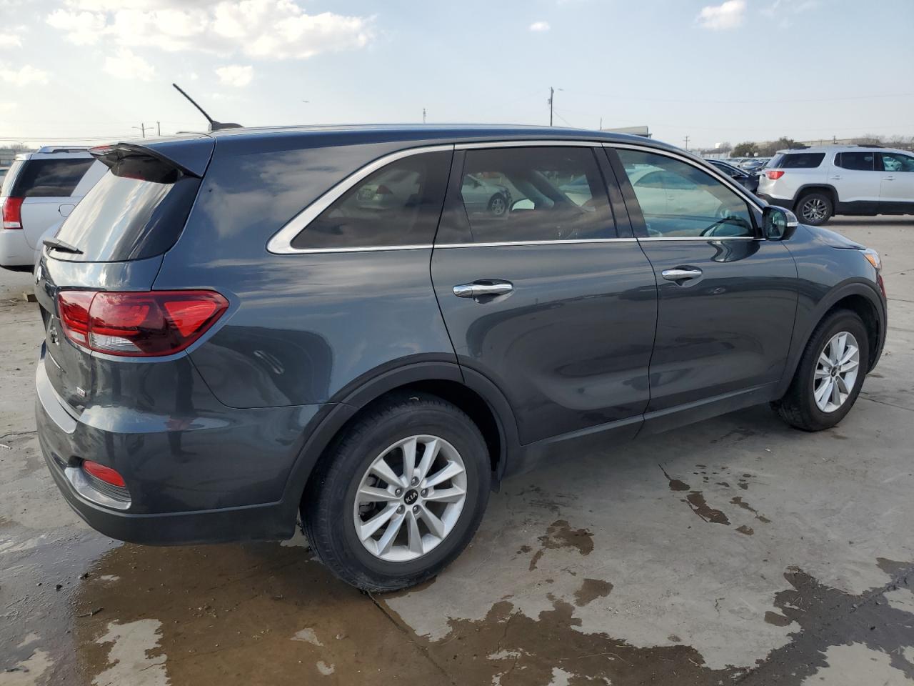 2020 Kia Sorento - Image 3