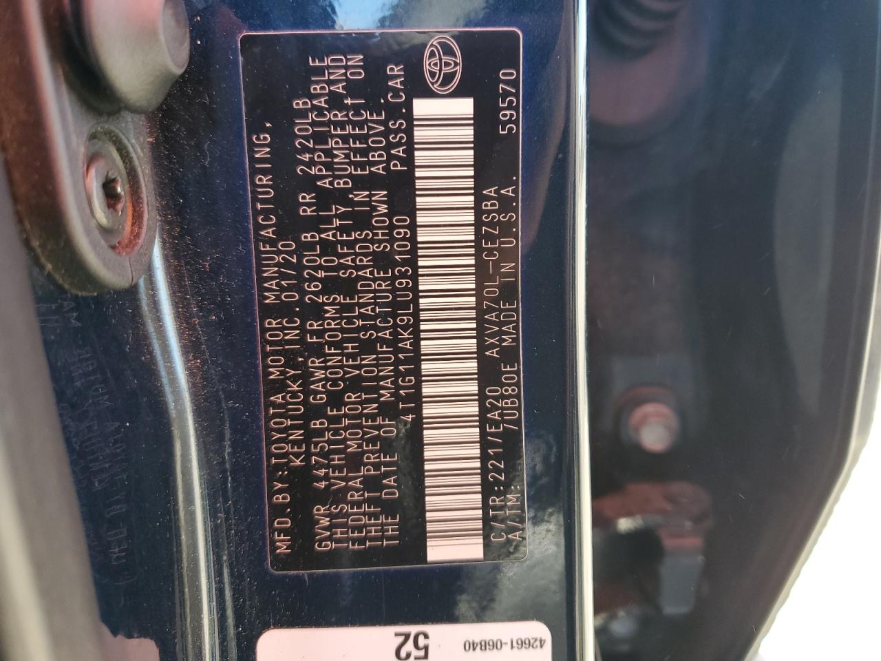2020 Toyota Camry - Image 13