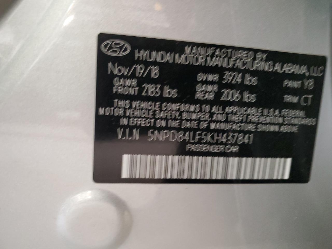 2019 Hyundai Elantra - Image 12