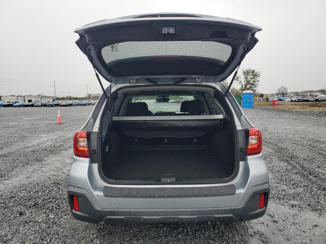 2018 Subaru Outback - Image 6