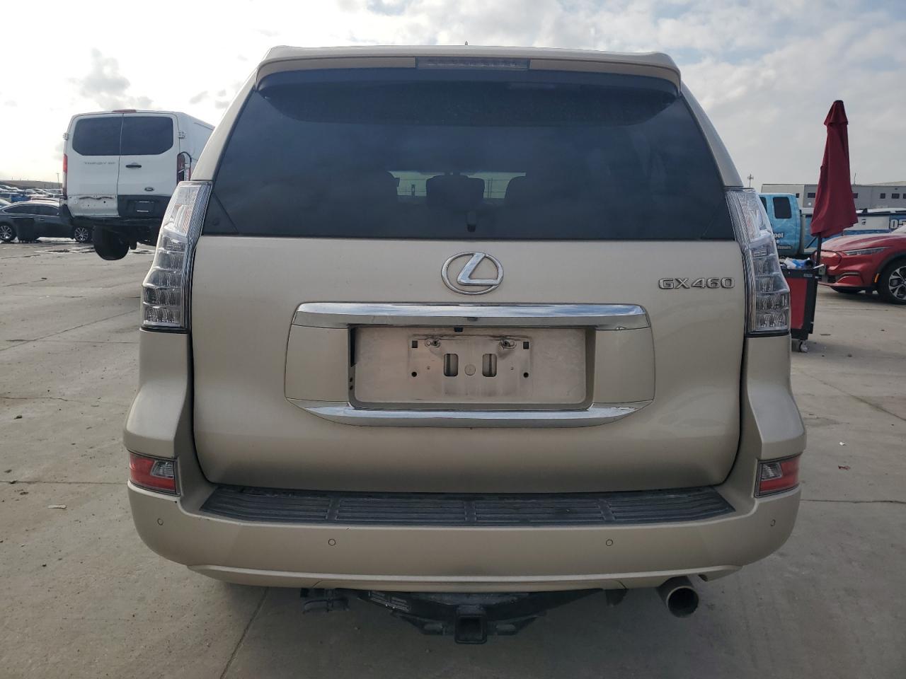 2016 Lexus GX - Image 6