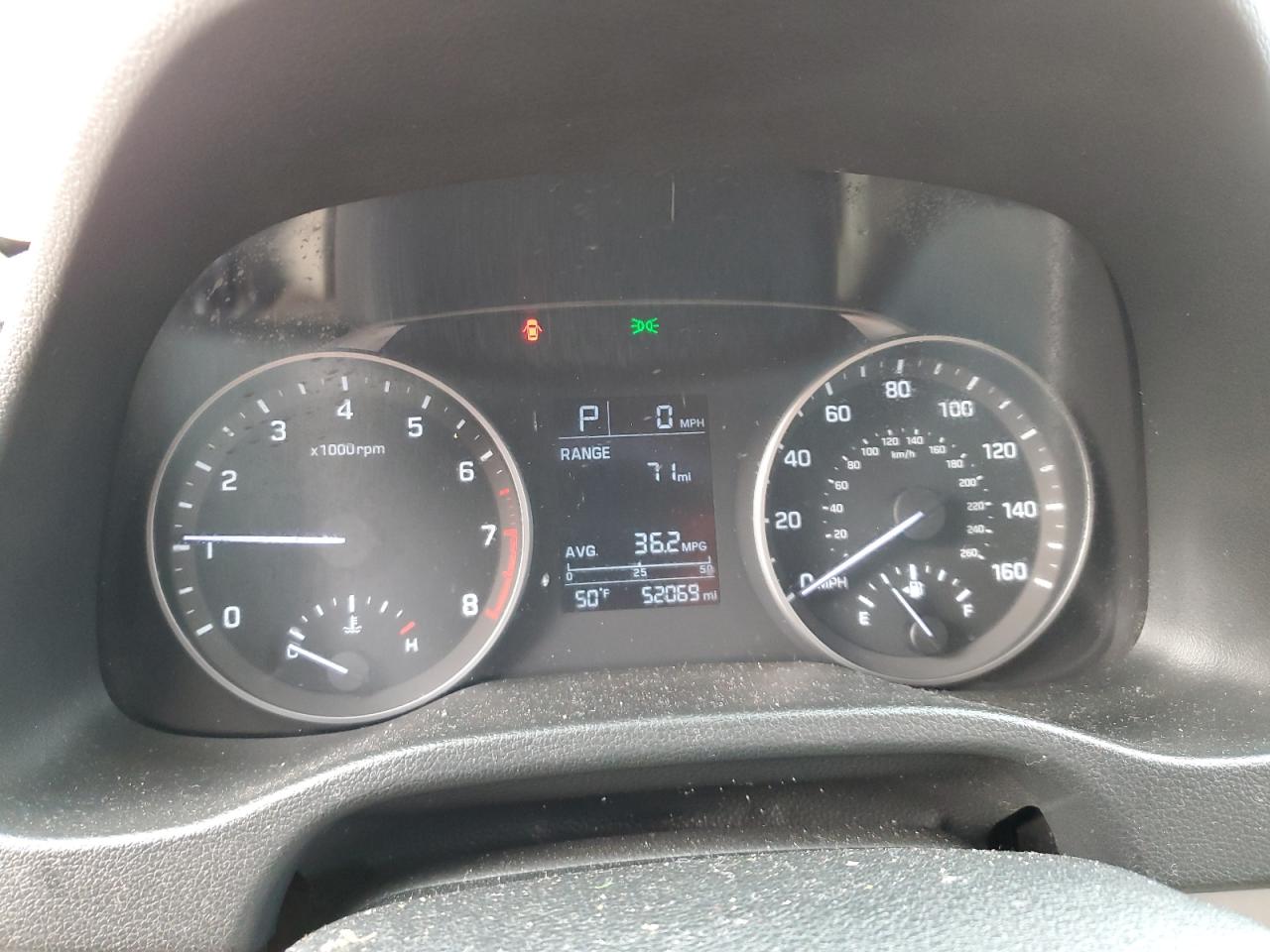 2018 Hyundai Elantra - Image 9