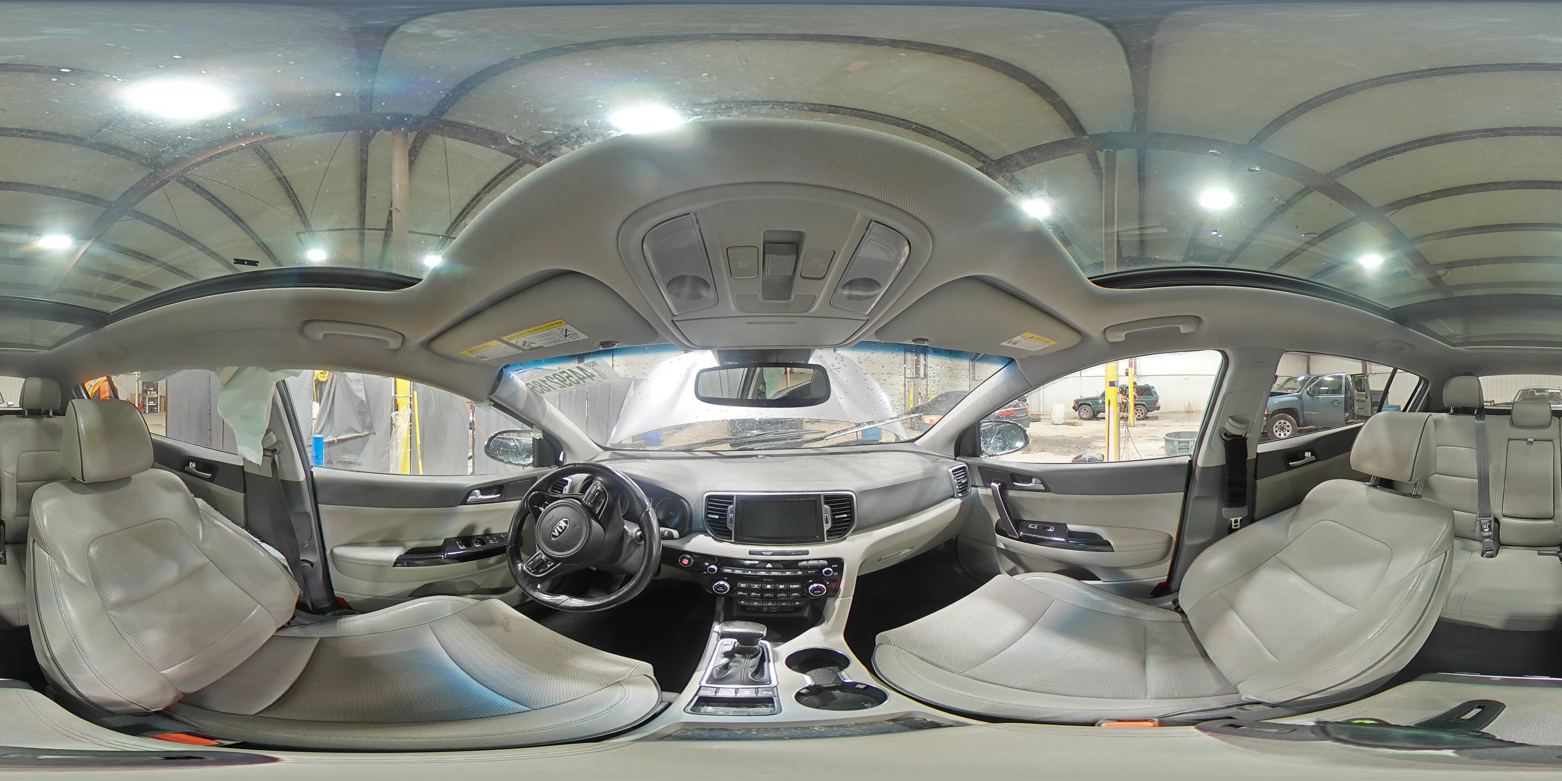 2018 Kia Sportage - Image 16