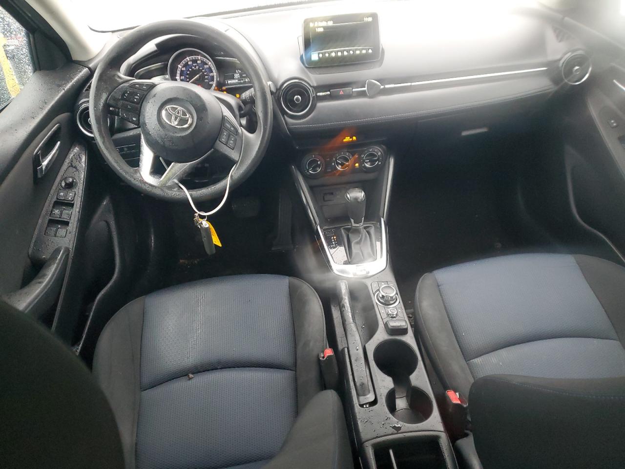 2018 Toyota Yaris - Image 8