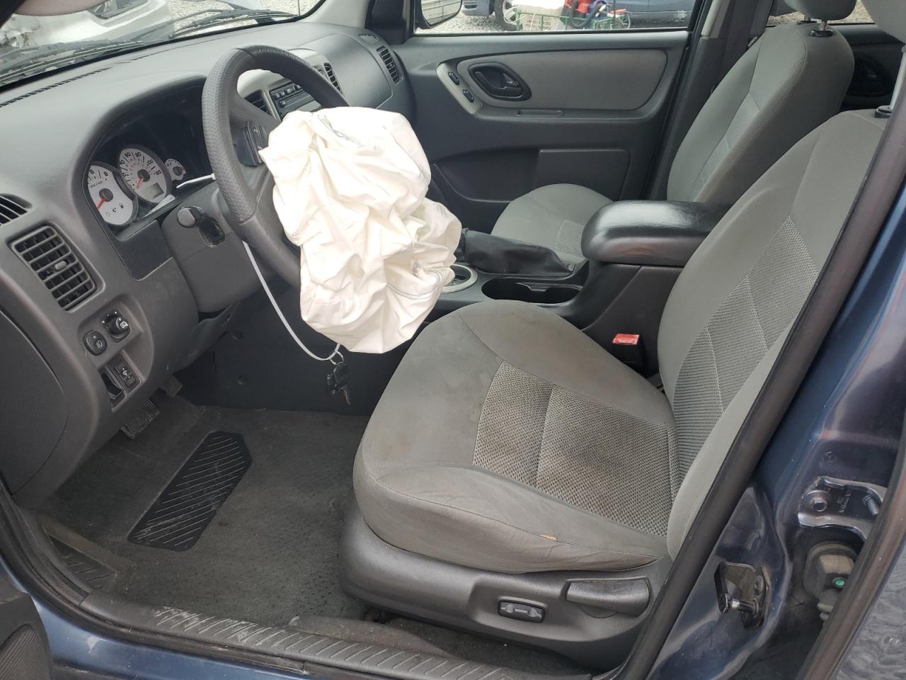 2006 Ford Escape - Image 7