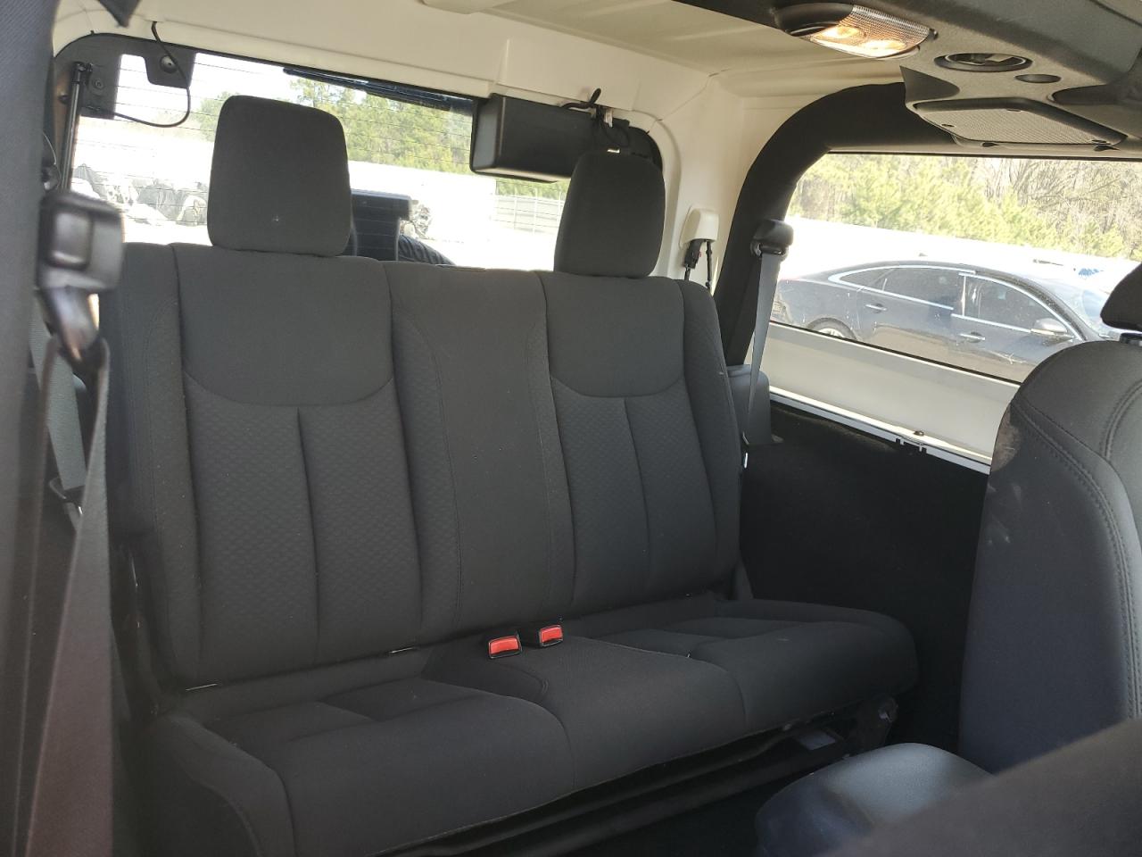 2015 Jeep Wrangler - Image 11