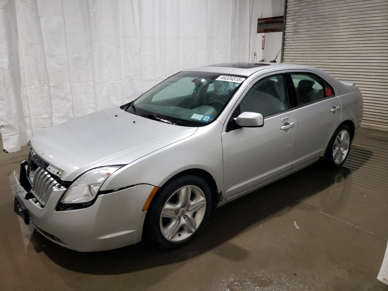 2010 Mercury Milan - Image 1