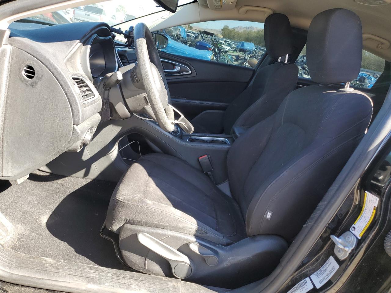 2015 Chrysler 200 - Image 7