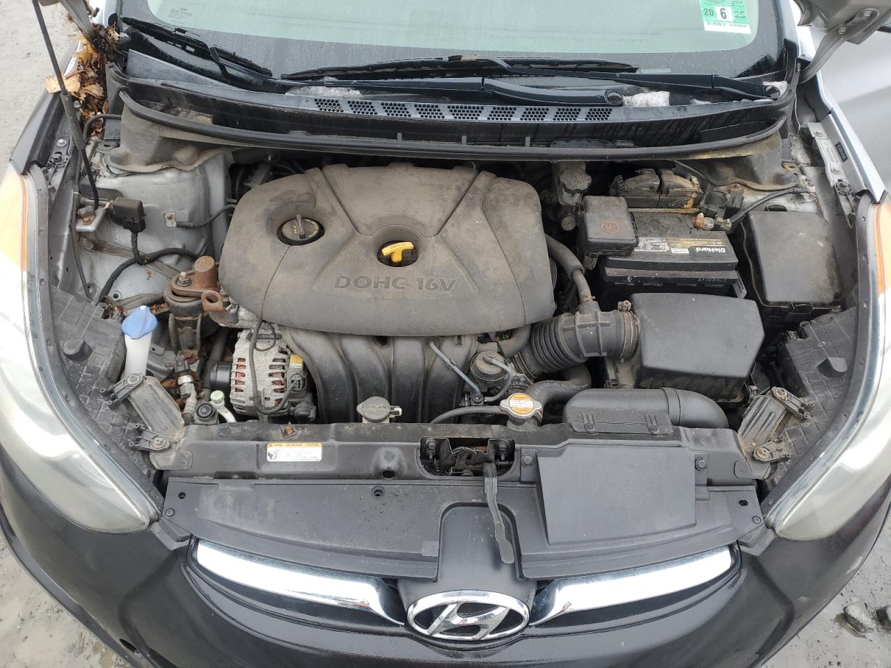 2011 Hyundai Elantra - Image 11