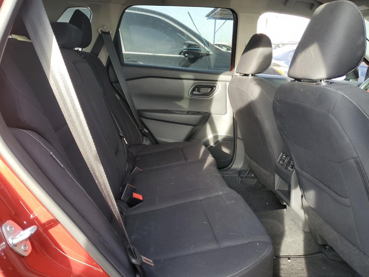 2024 Nissan Rogue - Image 11