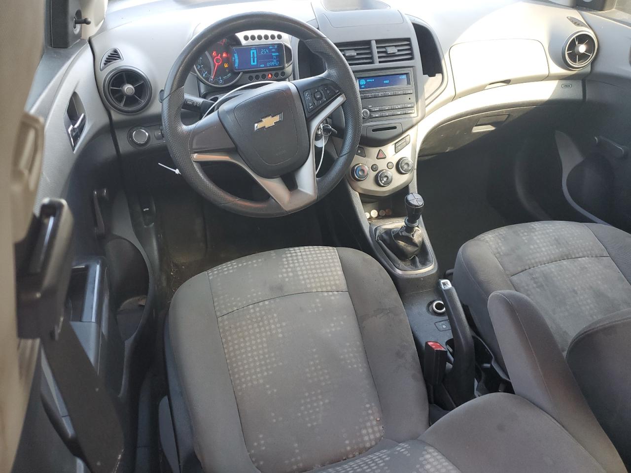 2013 Chevrolet Sonic - Image 8
