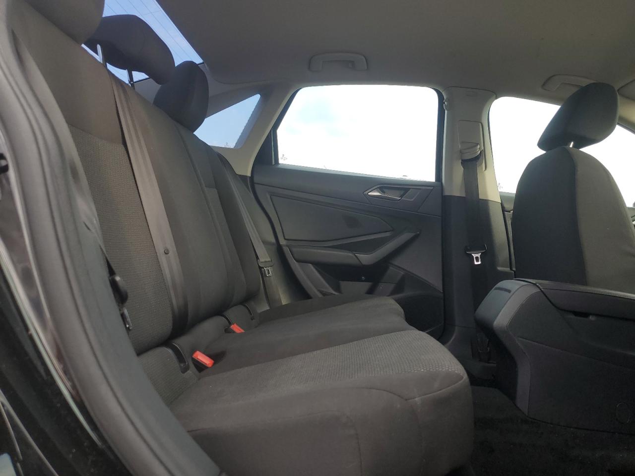 2019 Volkswagen Jetta - Image 10