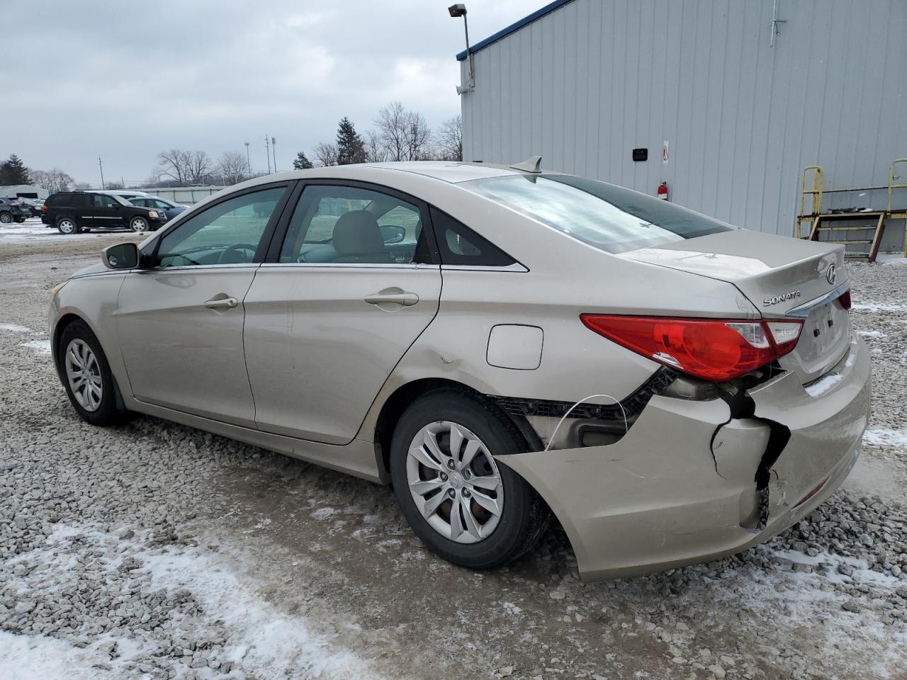 2011 Hyundai Sonata - Image 2
