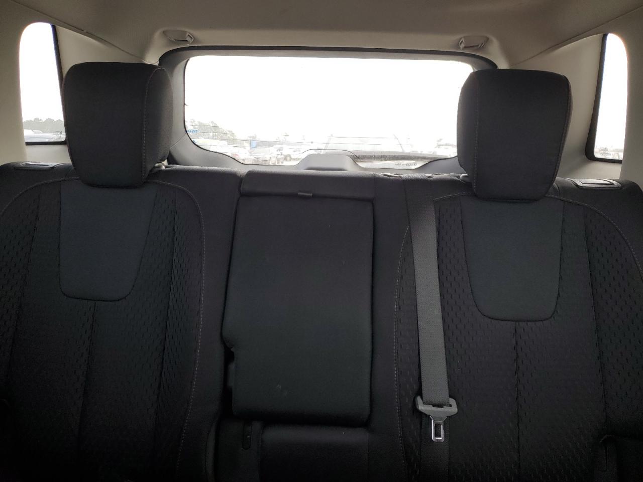 2015 GMC Terrain - Image 10