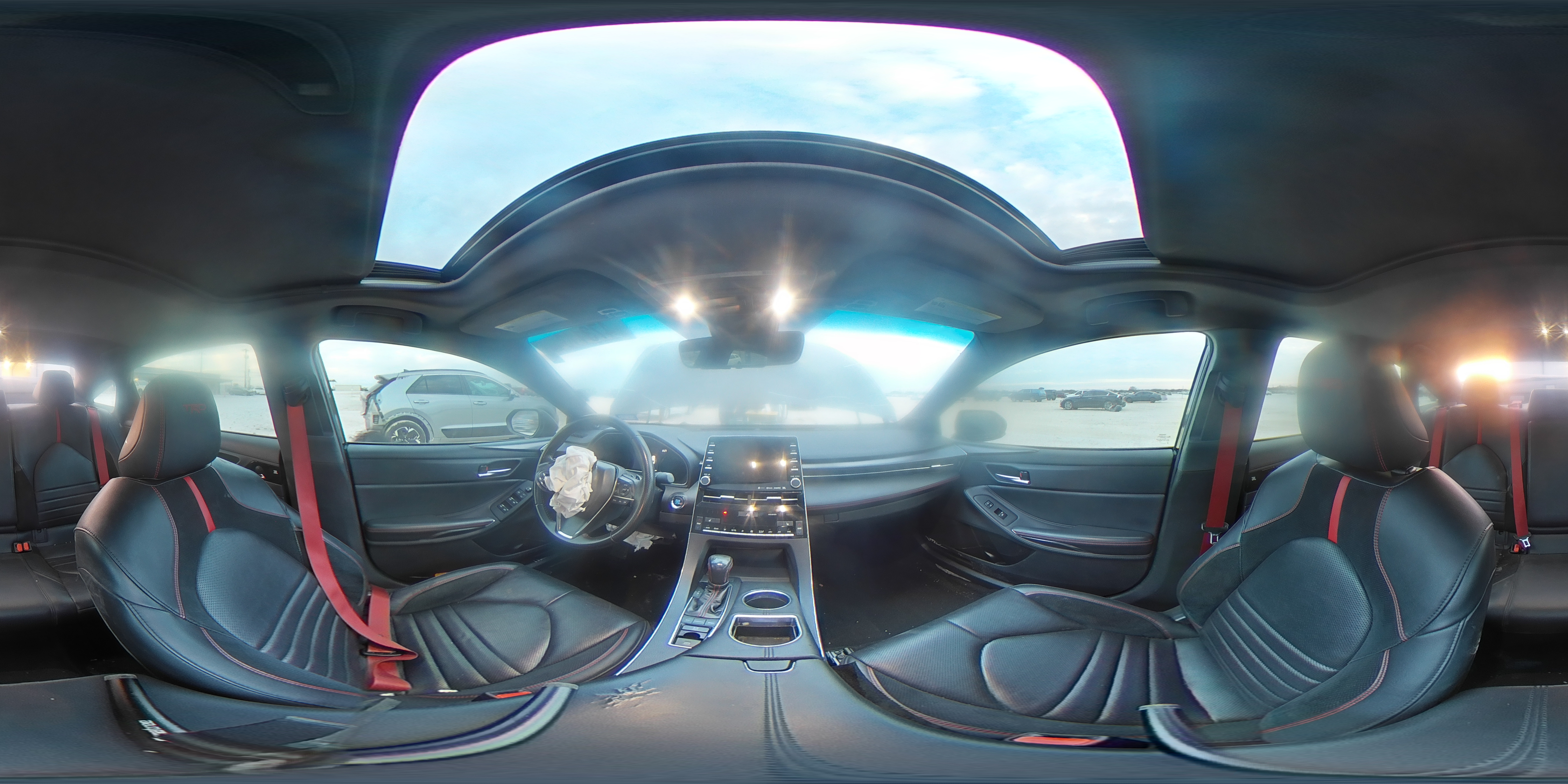 2020 Toyota Avalon - Image 12