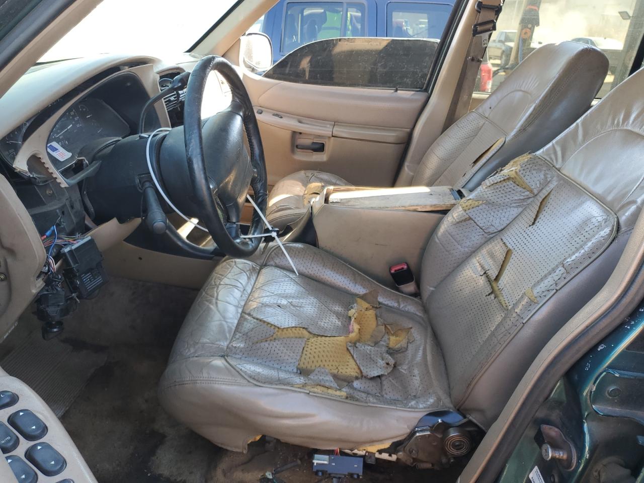 1998 Ford Explorer - Image 7