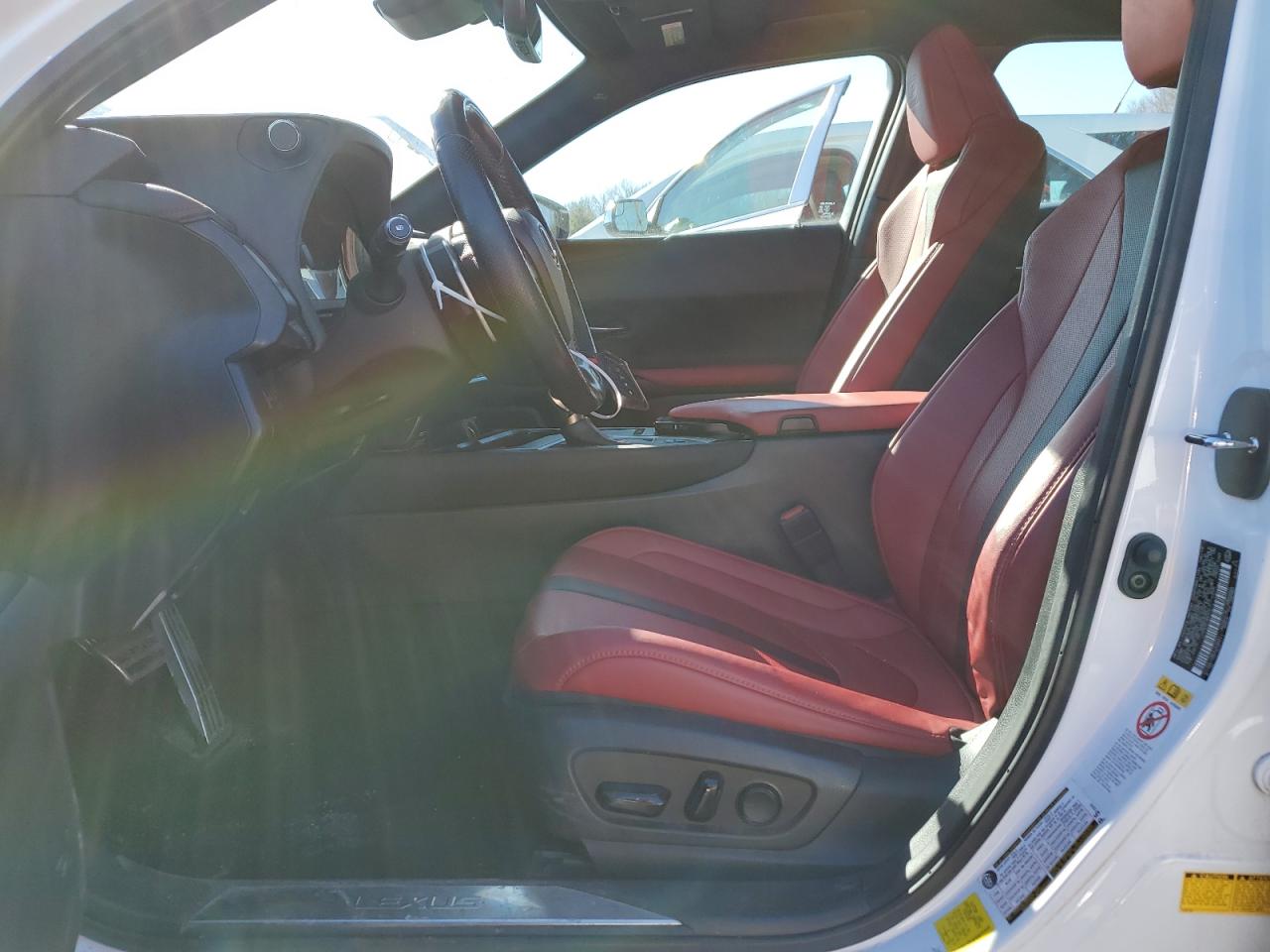 2019 Lexus UX - Image 7