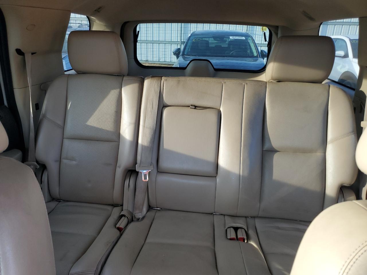 2011 GMC Yukon - Image 10
