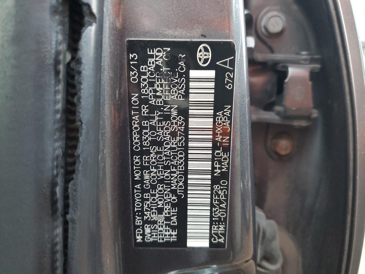 2013 Toyota Prius - Image 12